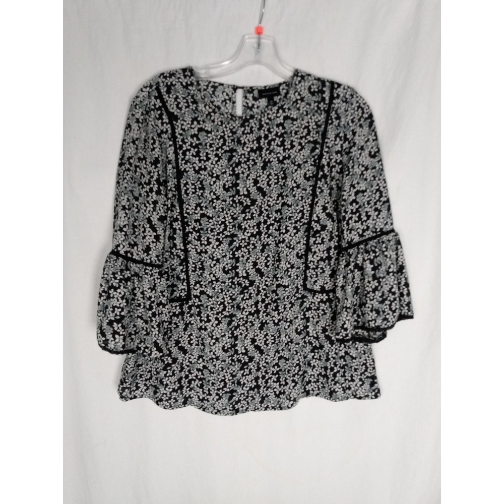 Who What Wear Gray Floral Bell Sleeve Blouse Shirt Womens Size M